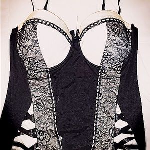 Body rage bustier
